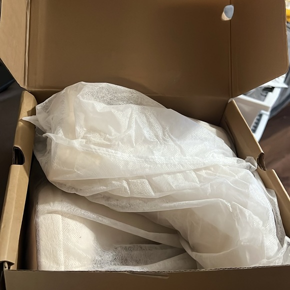 New in box Rialto Cream winter white Chunky Heel Boots Classic 7 1/2 - Picture 15 of 16